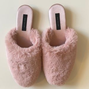 Ann Taylor Fuzzy Pink slippers
